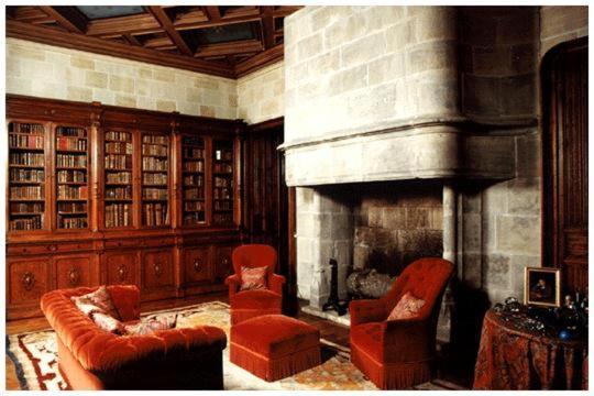 Chateau De Busset Екстериор снимка